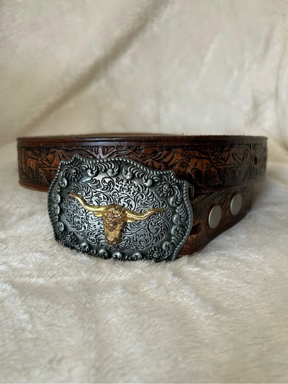 Brown tooled leather silver buckle western style belt size 28 hunting